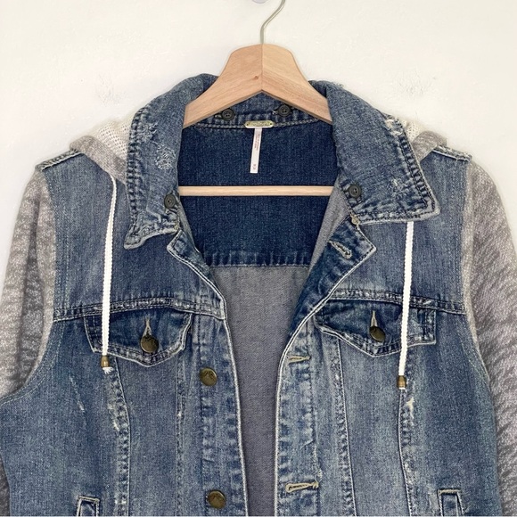 Free People Throwback Distressed Denim Knit Hooded Jacket Medium - Picture 6 of 16
